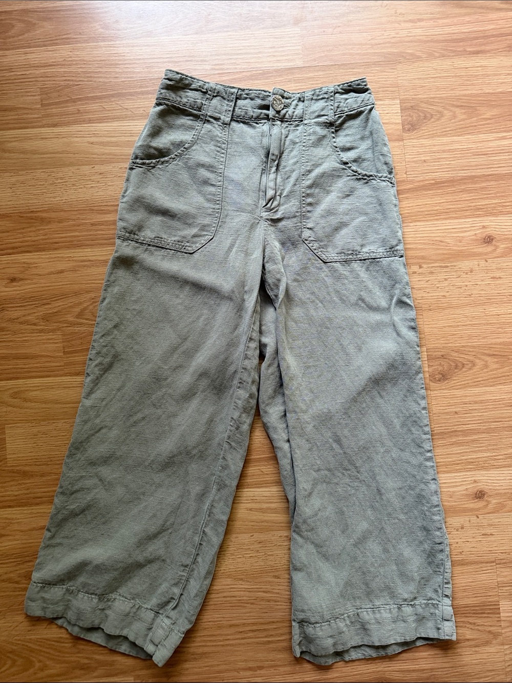 Green linen pants